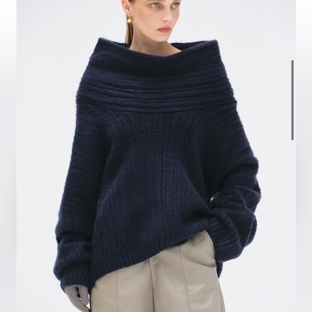 Source unknown Becca oversized high roll knot pullover - navy blue